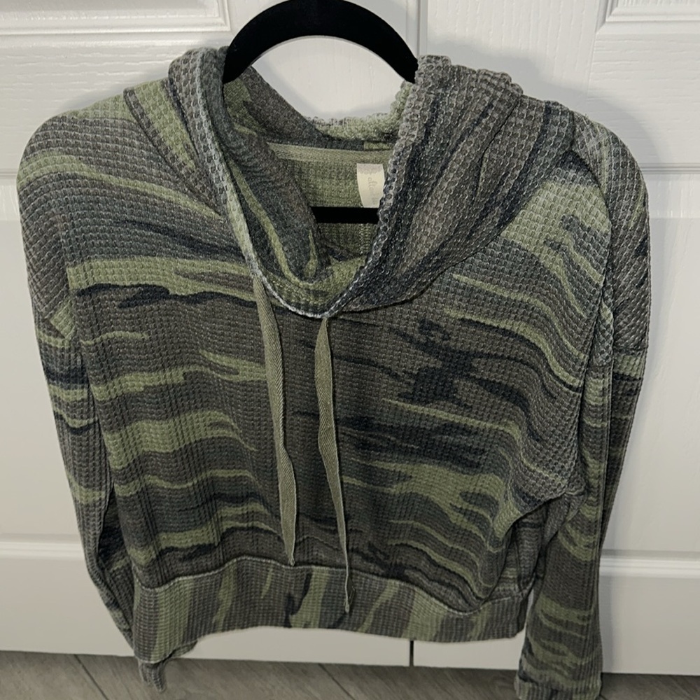 Altarid State mock neck camo shirt size medium - Picture 2 of 10